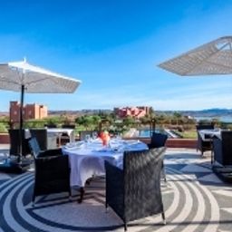 Терраса Sultana Royal Golf Chateaux et Hotels Collection Fotos