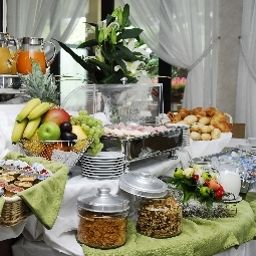Buffet Chalet del Lago La Magnolia Fotos
