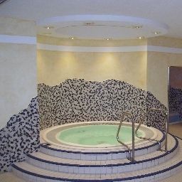 Piscine Kaiserhof Victoria Fotos