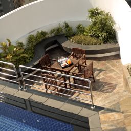 Piscine Park Plaza Sukhumvit Bangkok Fotos