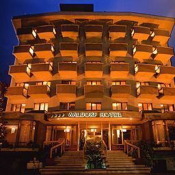 Vista esterna Golden Tulip Waldorf Hotel Fotos