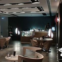 Bar Golden Tulip Ana Tower Fotos