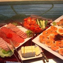 Buffet Golden Tulip Ana Tower Fotos