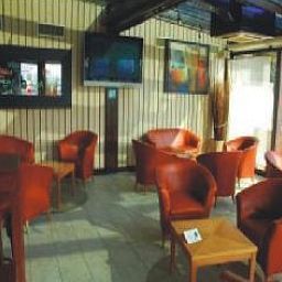 Vista interior Galion's Pub & Hotel Fotos
