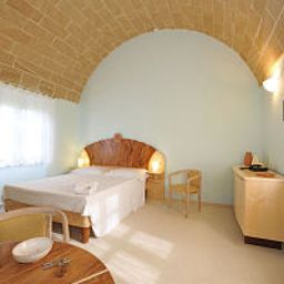 Widok wewnątrz Masseria Relais Falcone Fotos
