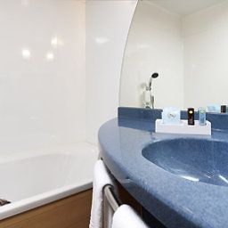 Zimmer Suite Novotel Reims Centre Fotos