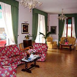 Hall Natucci Albergo Fotos