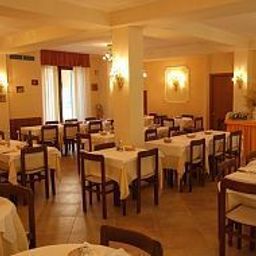 Sala de desayuno en el restaurante Natucci Albergo Fotos