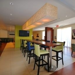 Ristorante Holiday Inn Express Hotel & Suites MONTREAL AIRPORT Fotos