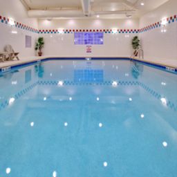 Pool Candlewood Suites BISMARCK Fotos