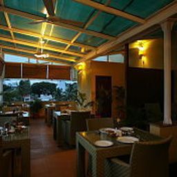 Sala colazione nel ristorante Justa The Residence Indira Nagar Fotos