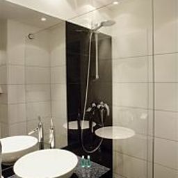 Cuarto de baño Motel One Fotos