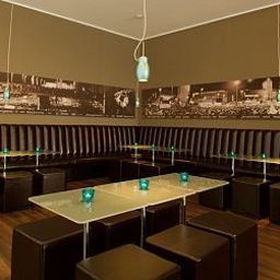 Hall Motel One Fotos