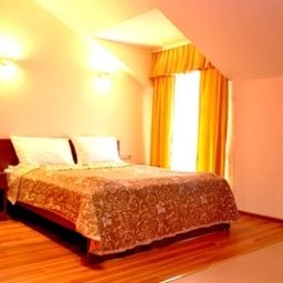 Zimmer Cron-Hotel Fotos