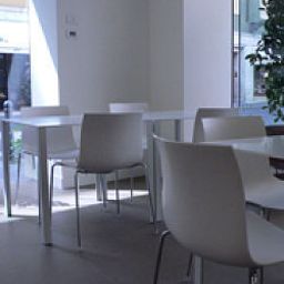 Salle du petit-déjeuner située dans le restaurant Savoy Fotos