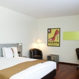 Vista exterior Holiday Inn ZÜRICH - MESSE Fotos