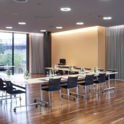 Hall Holiday Inn ZÜRICH - MESSE Fotos