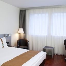 Habitación Holiday Inn ZÜRICH - MESSE Fotos