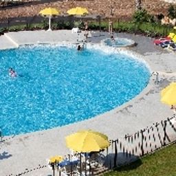 Piscine Résidence Domaine de Manon Signes Résidence de Tourisme Fotos