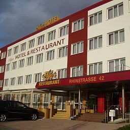 Außenansicht Entrée Hotel Friedrichsfelde Fotos