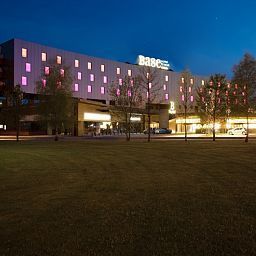 Exterior view Base Hotel to Work Fotos