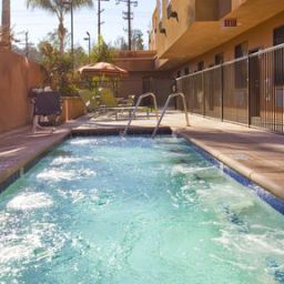 Piscine Holiday Inn Express Hotel & Suites WOODLAND HILLS Fotos