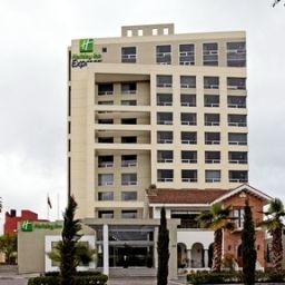 Vista exterior Holiday Inn Express QUITO Fotos