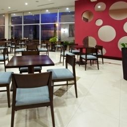Restaurante Holiday Inn Express QUITO Fotos