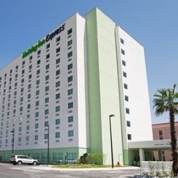 Vue extérieure Holiday Inn Express SALTILLO ZONA AEROPUERTO Fotos