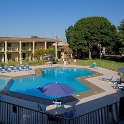 Pool North Austin Plaza Hotel And Suites Fotos