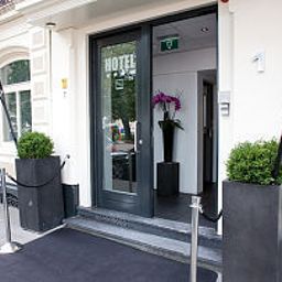 Hotel One Rotterdam 