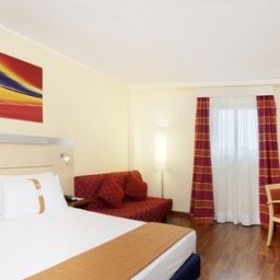Chambre Holiday Inn Express MILAN - MALPENSA AIRPORT Fotos