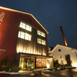 Exterior view Riverside Fotos