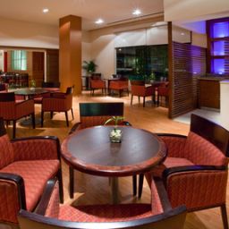 Bar Holiday Inn URUAPAN Fotos