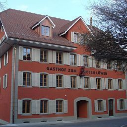 Фасад zum Roten Löwen Gasthof Fotos