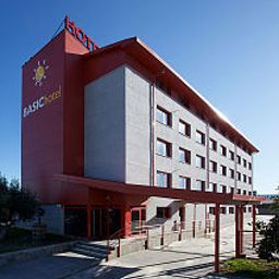 Exterior view Basic Fotos