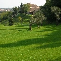 Vista esterna Castello Montegiove Country House Fotos