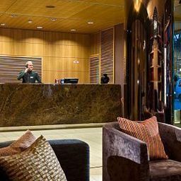 Reception Adina Apartment Hotel Hauptbahnhof Fotos
