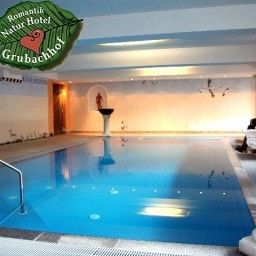 Pool Ihr Hotel im Zillertal Gerlos Grubachhof Fotos