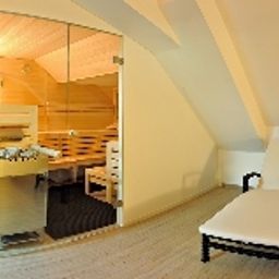 Wellness/fitness area V 8 HOTEL im Meilenwerk Fotos