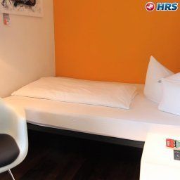 Room V 8 HOTEL im Meilenwerk Fotos