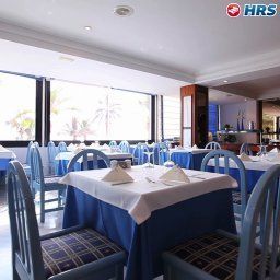 Salle du petit-déjeuner située dans le restaurant Lancelot Fotos