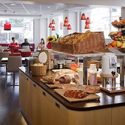 Sala colazione nel ristorante ibis Lausanne Centre Fotos