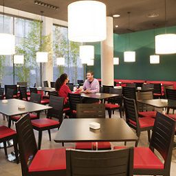 Sala colazione nel ristorante ibis Barcelona Pza Glories 22 Fotos