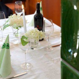 Salle du petit-déjeuner située dans le restaurant Gasthof Baumgarten Fotos