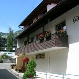Exterior view Koch Pension Fotos