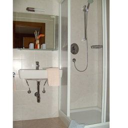 Badezimmer Pichler's Alpenlodge Gasthof Fotos