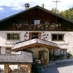 Exterior view Alpengasthaus Pinzgerhof Gasthof Fotos