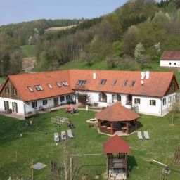 Exterior view Bauernhof Kürbishof Gartner & Ferienhäuser im Weingarten Fotos