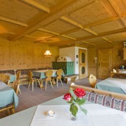Sala colazione Chalet Tschallener Pension Fotos